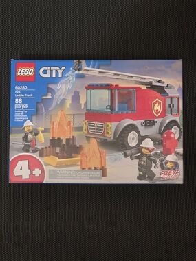 LEGO City Red Fire Ladder Truck Building Set #60280 NWT